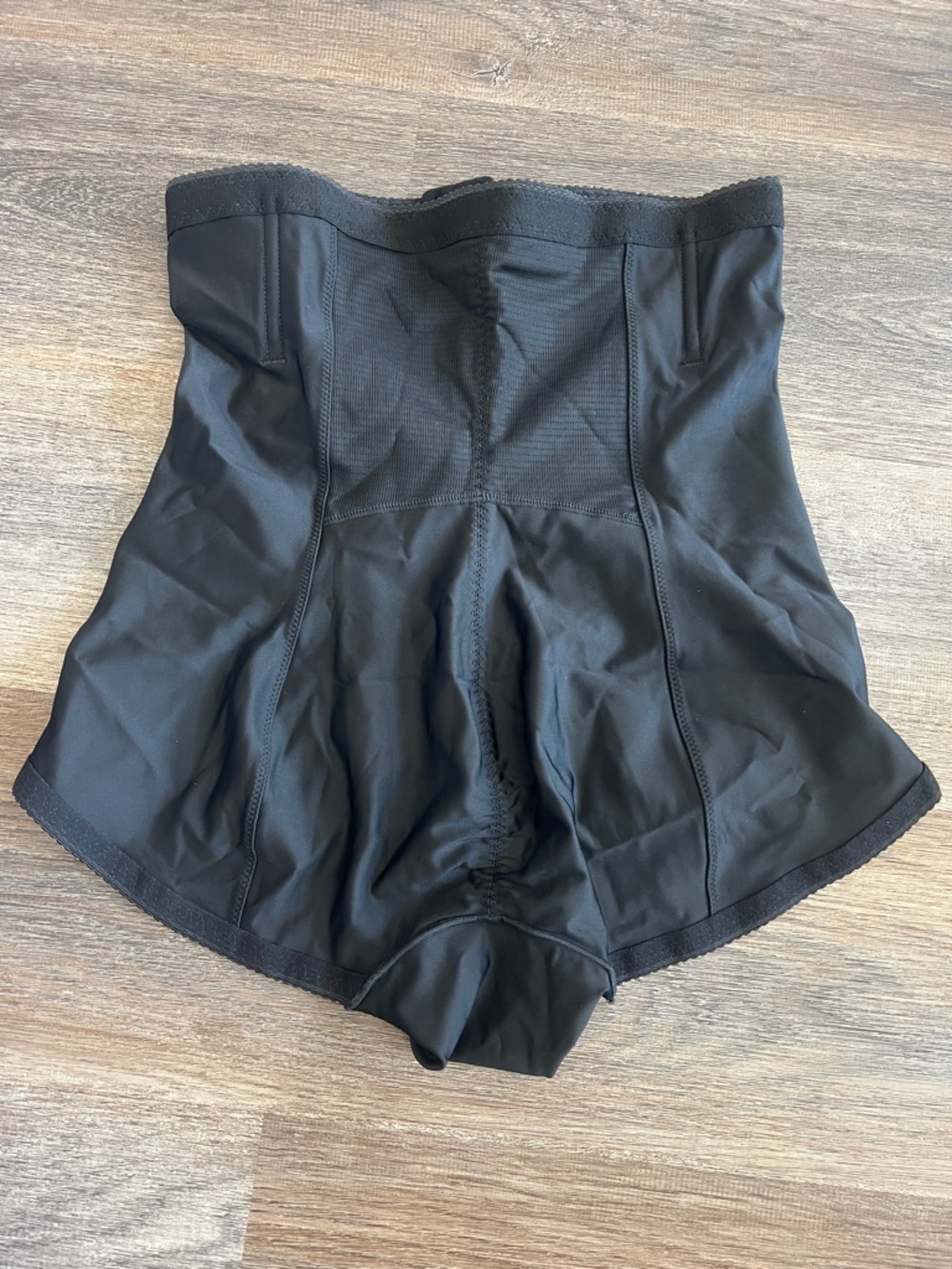 (12) High-Waist Black Shapewear Briefs - Smooth Control